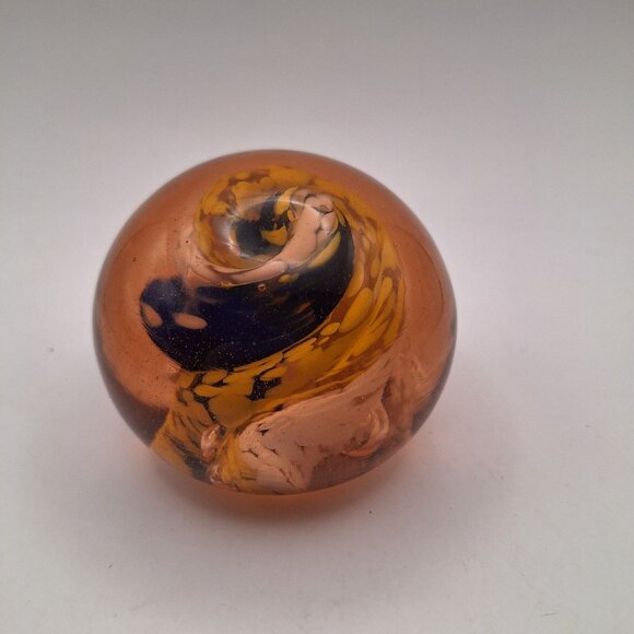 OGLEBAY WHEELING WEST VIRGINIA BLOOMING FLOWER SWIRL ROUND GLASS PAPERWEIGHT - Picture 1 of 10